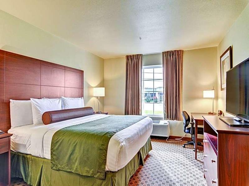 Cobblestone Inn & Suites - Ambridge image