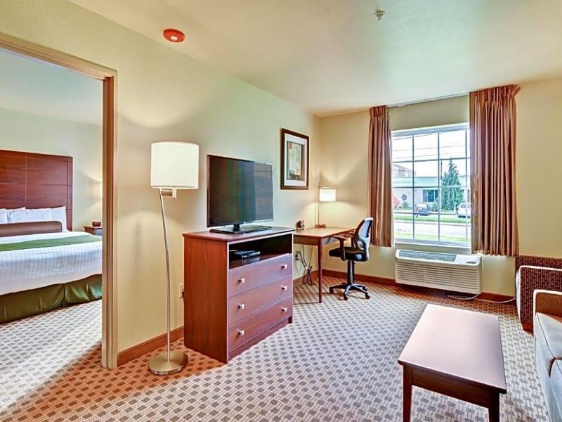 Cobblestone Inn & Suites - Ambridge image