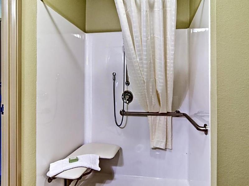 Cobblestone Inn & Suites - Ambridge image