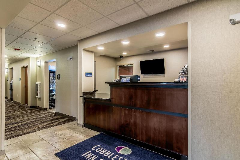Cobblestone Inn & Suites - Barron image