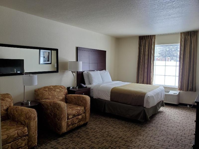 Cobblestone Inn & Suites - Barron image