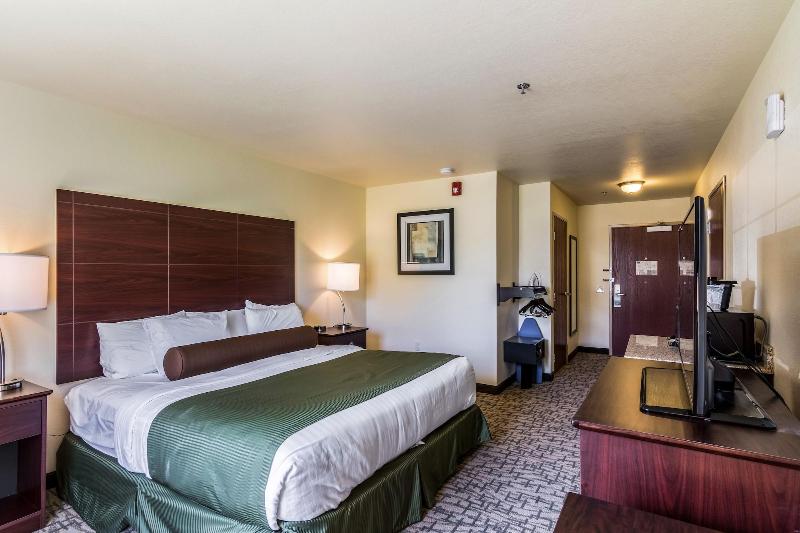 Cobblestone Inn & Suites - Barron image