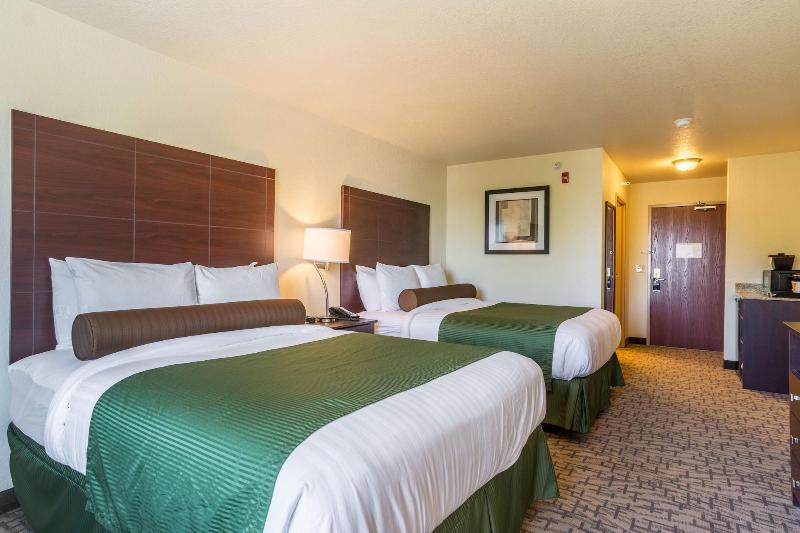 Cobblestone Inn & Suites - Barron image