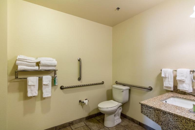 Cobblestone Inn & Suites - Barron image