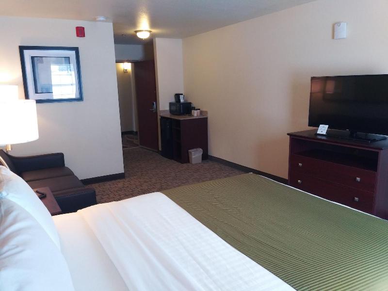Cobblestone Inn & Suites - Barron image