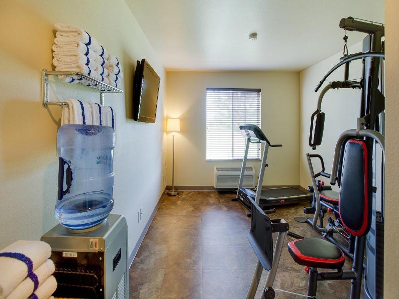 Cobblestone Inn & Suites - Clintonville image
