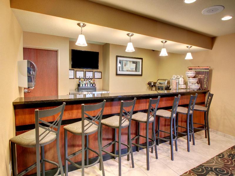 Cobblestone Inn & Suites - Corry image