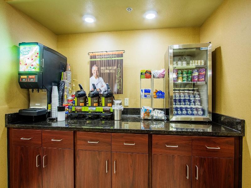 Cobblestone Inn & Suites - Corry image