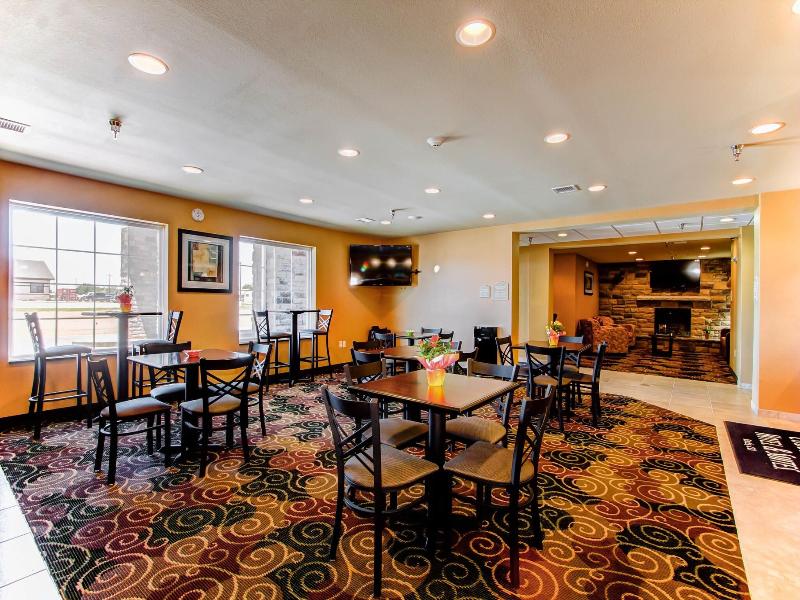 Cobblestone Inn & Suites - Eads image 6
