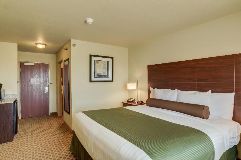 Cobblestone Inn & Suites - Eaton image