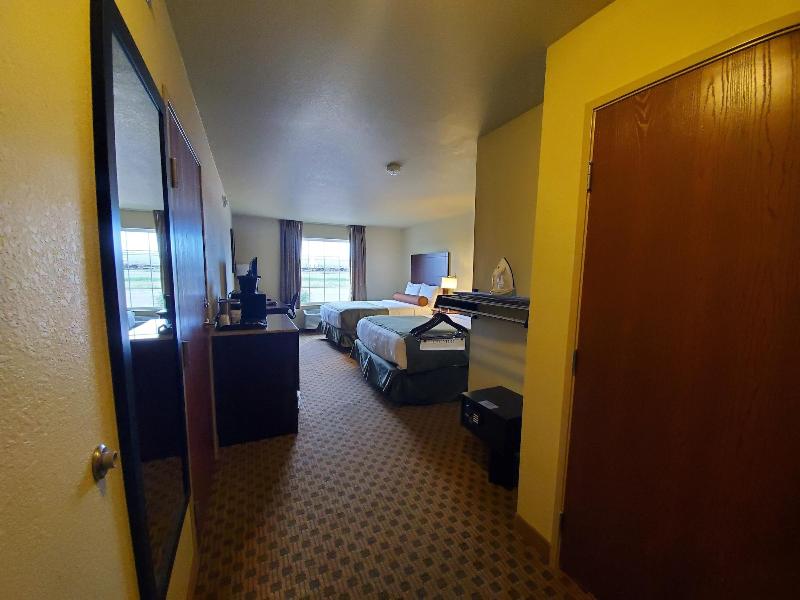 Cobblestone Inn & Suites - Eaton image