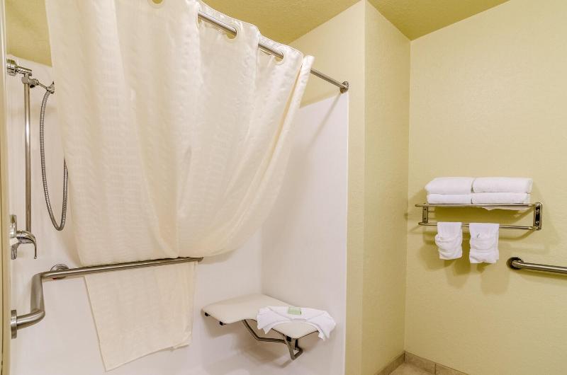 Cobblestone Inn & Suites - Eaton image