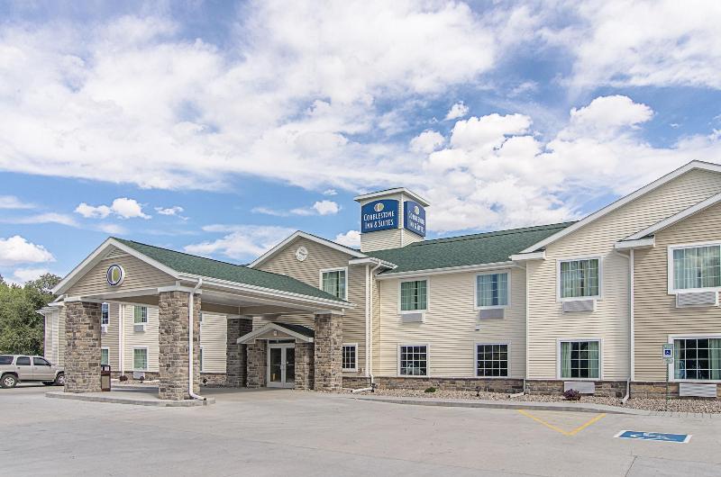 Cobblestone Inn & Suites - Guernsey image