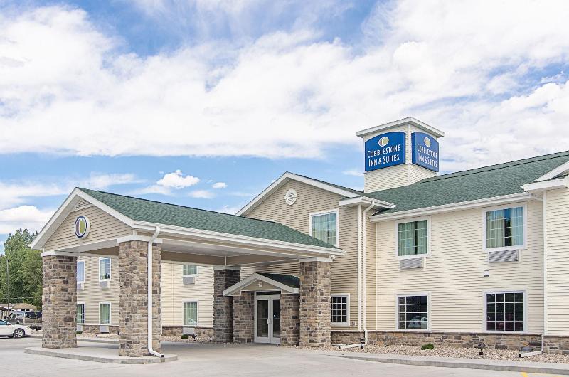 Cobblestone Inn & Suites - Guernsey image