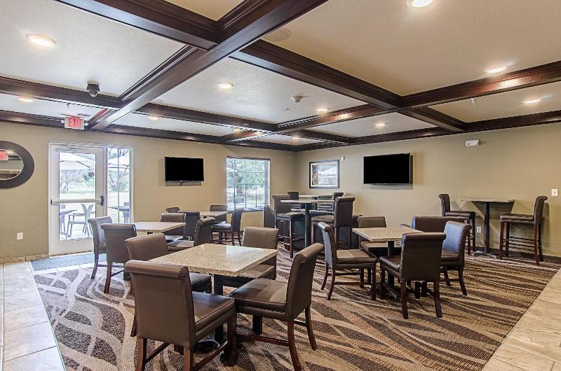 Cobblestone Inn & Suites - Guernsey image