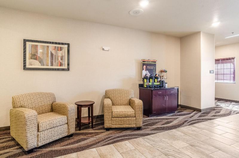 Cobblestone Inn & Suites - Guernsey image