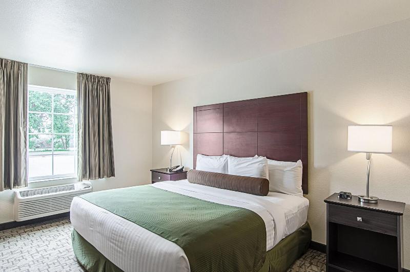 Cobblestone Inn & Suites - Guernsey image