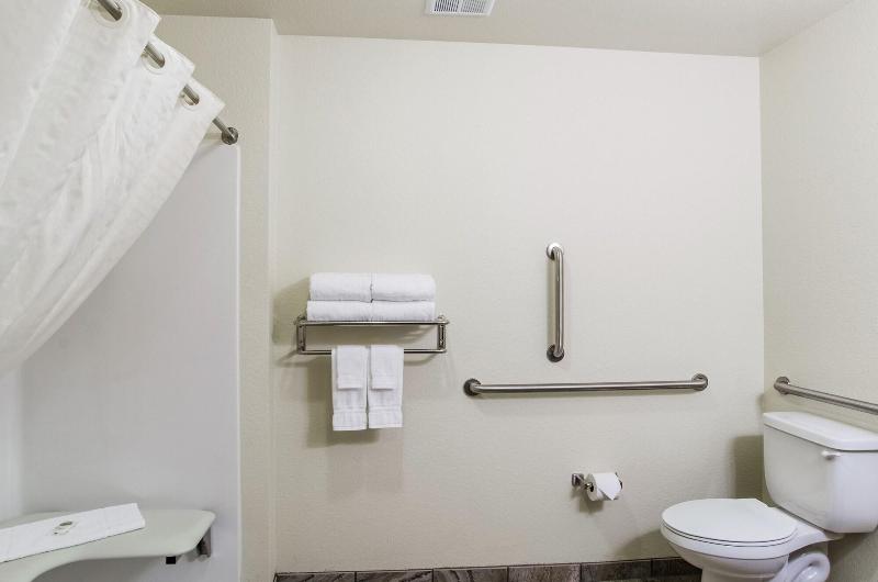 Cobblestone Inn & Suites - Guernsey image