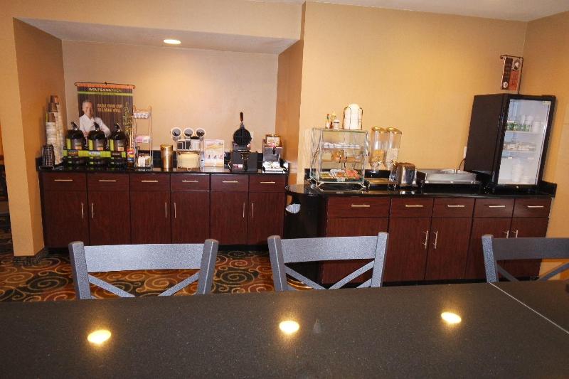 Cobblestone Inn & Suites - Harper image