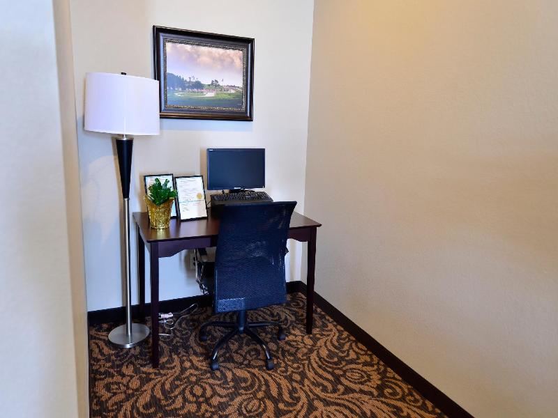 Cobblestone Inn & Suites - Holstein image