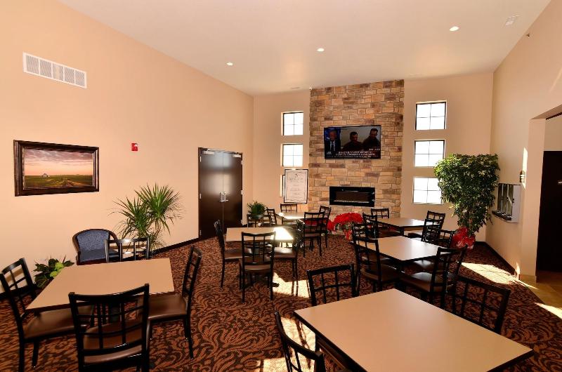 Cobblestone Inn & Suites - Holstein image