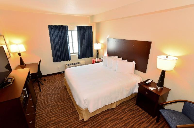 Cobblestone Inn & Suites - Holstein image