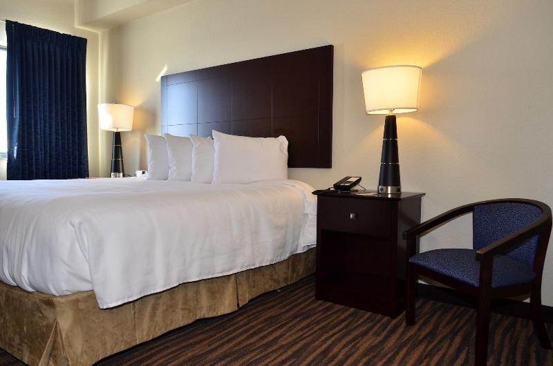Cobblestone Inn & Suites - Holstein image