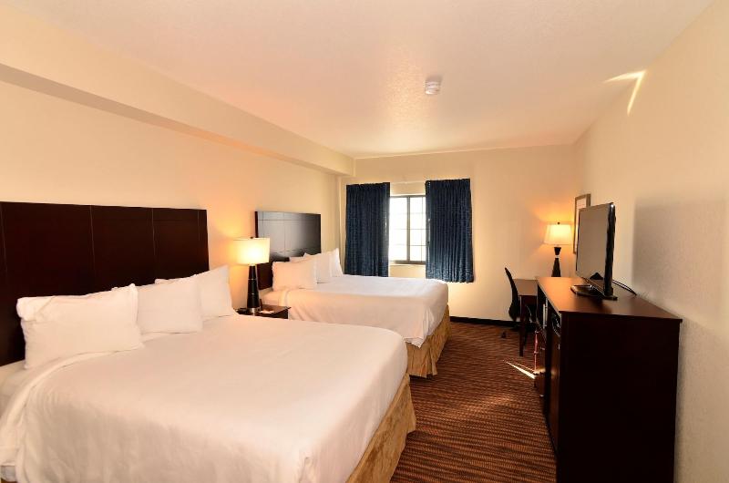 Cobblestone Inn & Suites - Holstein image