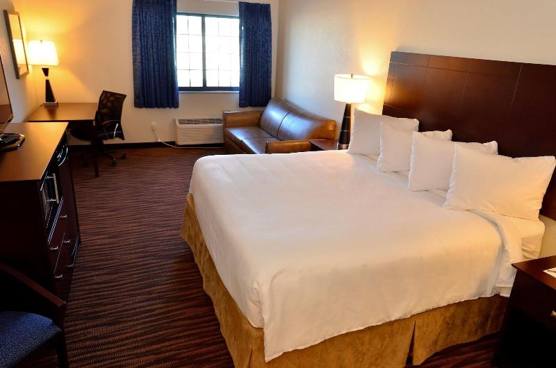 Cobblestone Inn & Suites - Holstein image