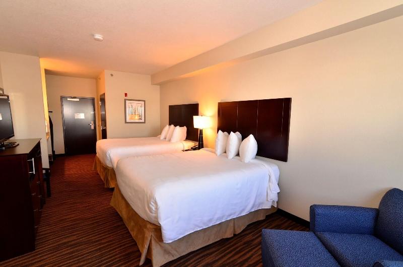 Cobblestone Inn & Suites - Holstein image