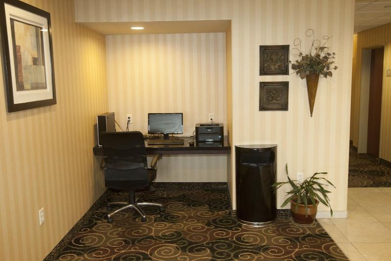 Cobblestone Inn & Suites - Langdon image