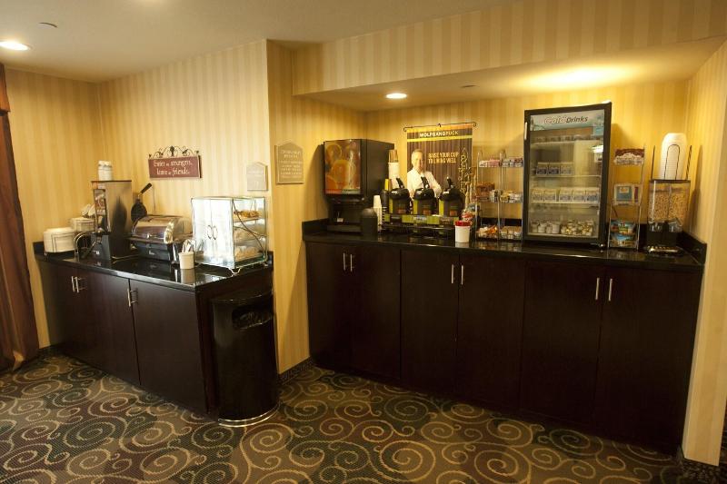 Cobblestone Inn & Suites - Langdon image 4