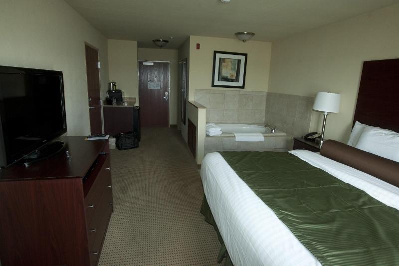 Cobblestone Inn & Suites - Langdon image