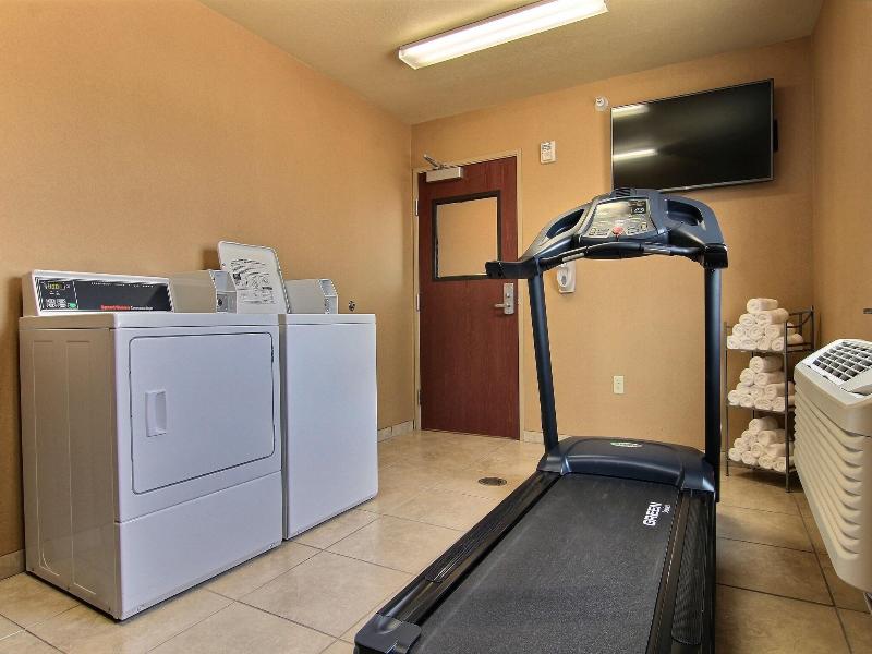 Cobblestone Inn & Suites - Linton image
