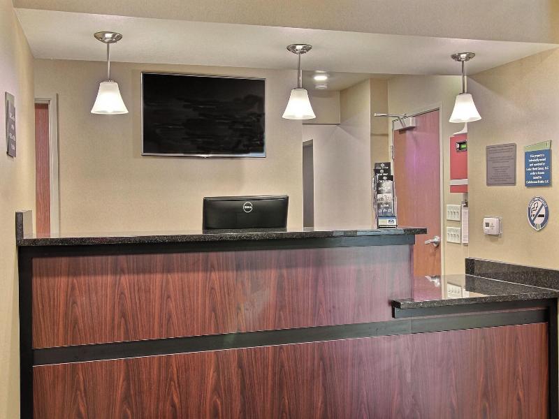 Cobblestone Inn & Suites - Linton image
