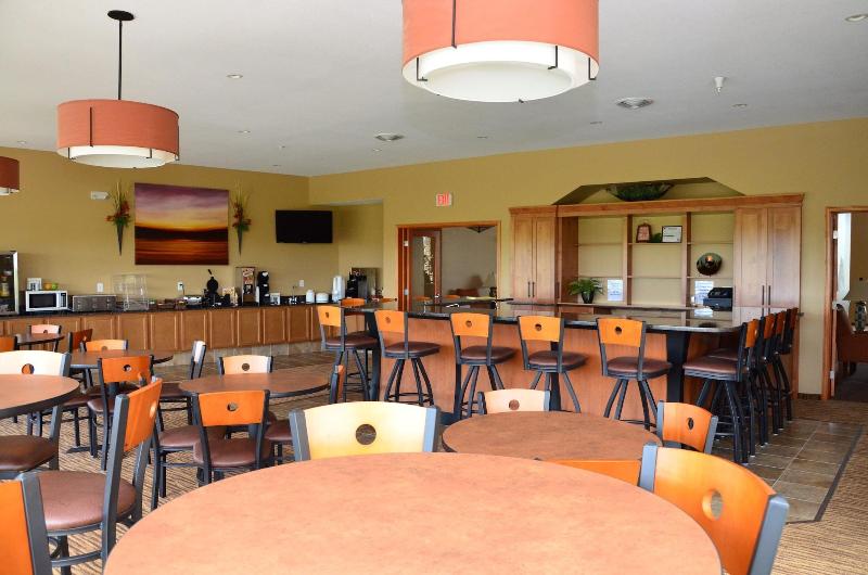 Cobblestone Inn & Suites - Newton image
