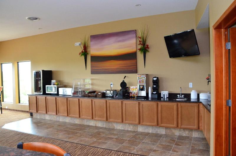 Cobblestone Inn & Suites - Newton image 1