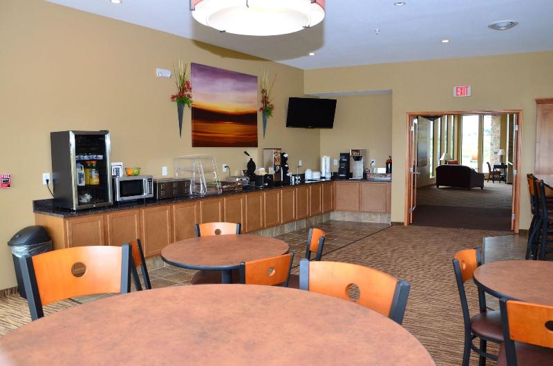 Cobblestone Inn & Suites - Newton image 5