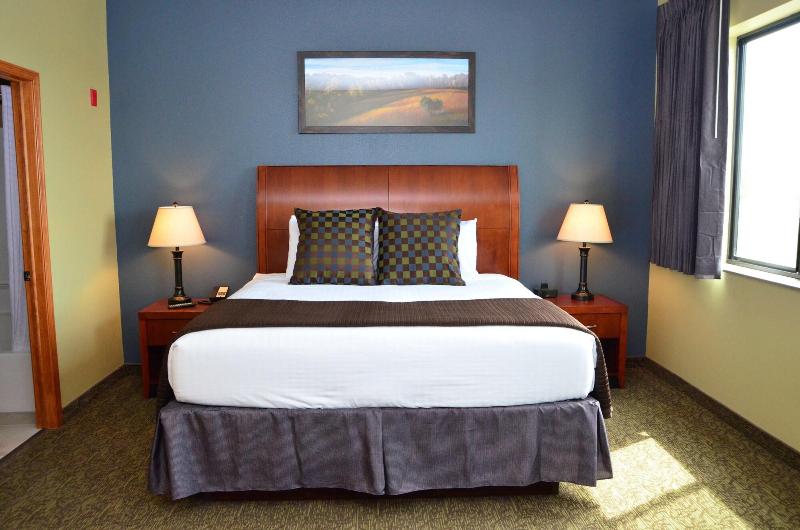Cobblestone Inn & Suites - Newton image