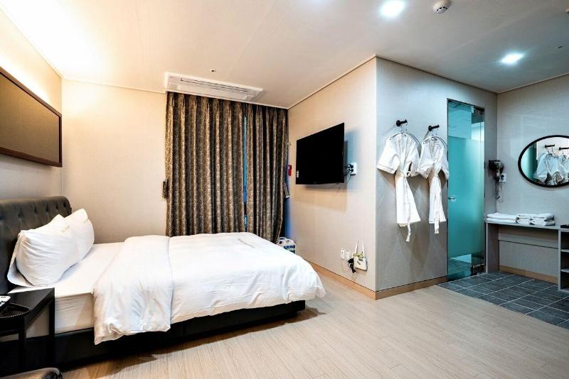 Siheung Seoul Tourist Hotel image