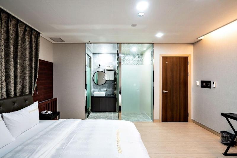 Siheung Seoul Tourist Hotel image