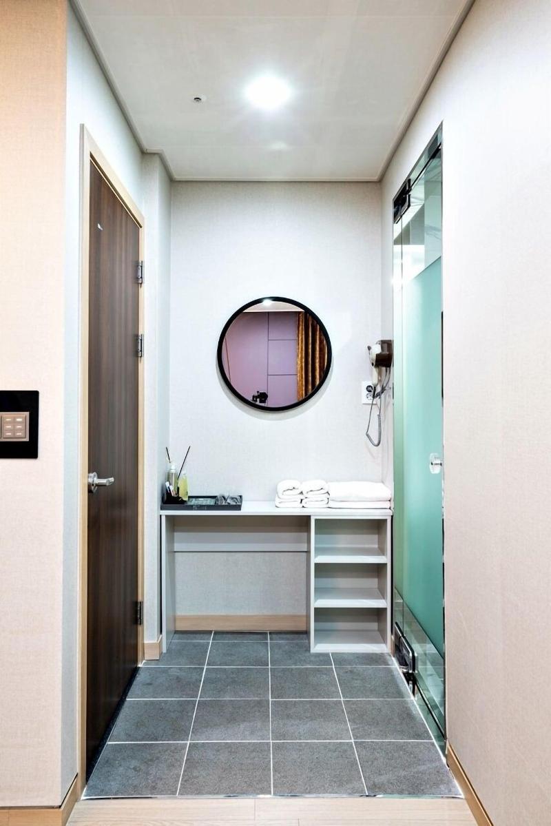 Siheung Seoul Tourist Hotel image