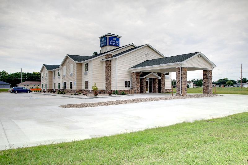 Cobblestone Inn & Suites - Schuyler image
