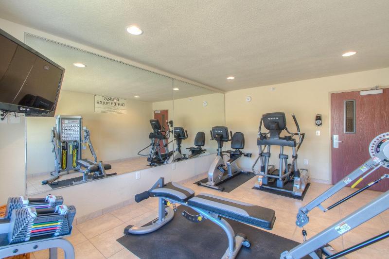 Cobblestone Inn & Suites - Wray image