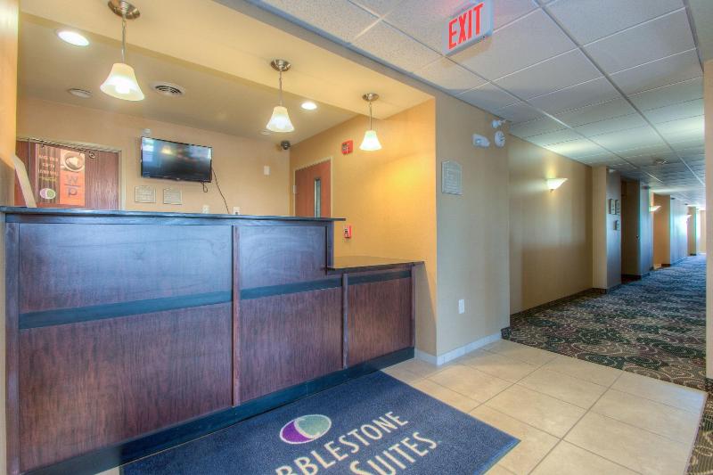 Cobblestone Inn & Suites - Wray image