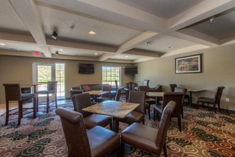 Cobblestone Inn & Suites - Wray image 5