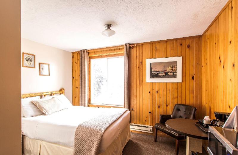 Colter's Lodge image