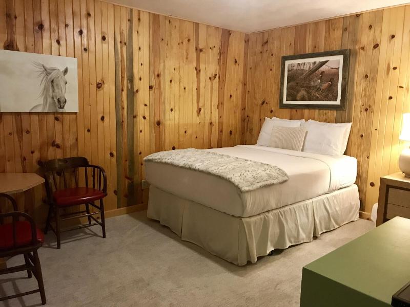 Colter's Lodge image