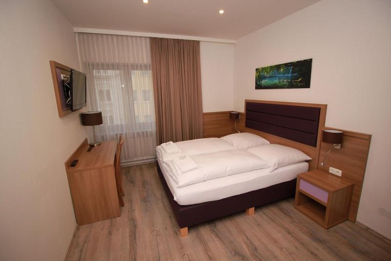 Slamba Hostel Augsburg image