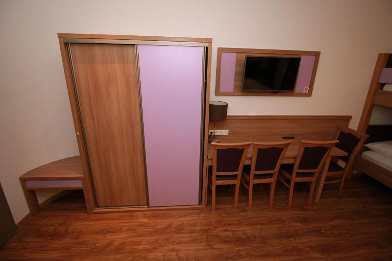 Slamba Hostel Augsburg image